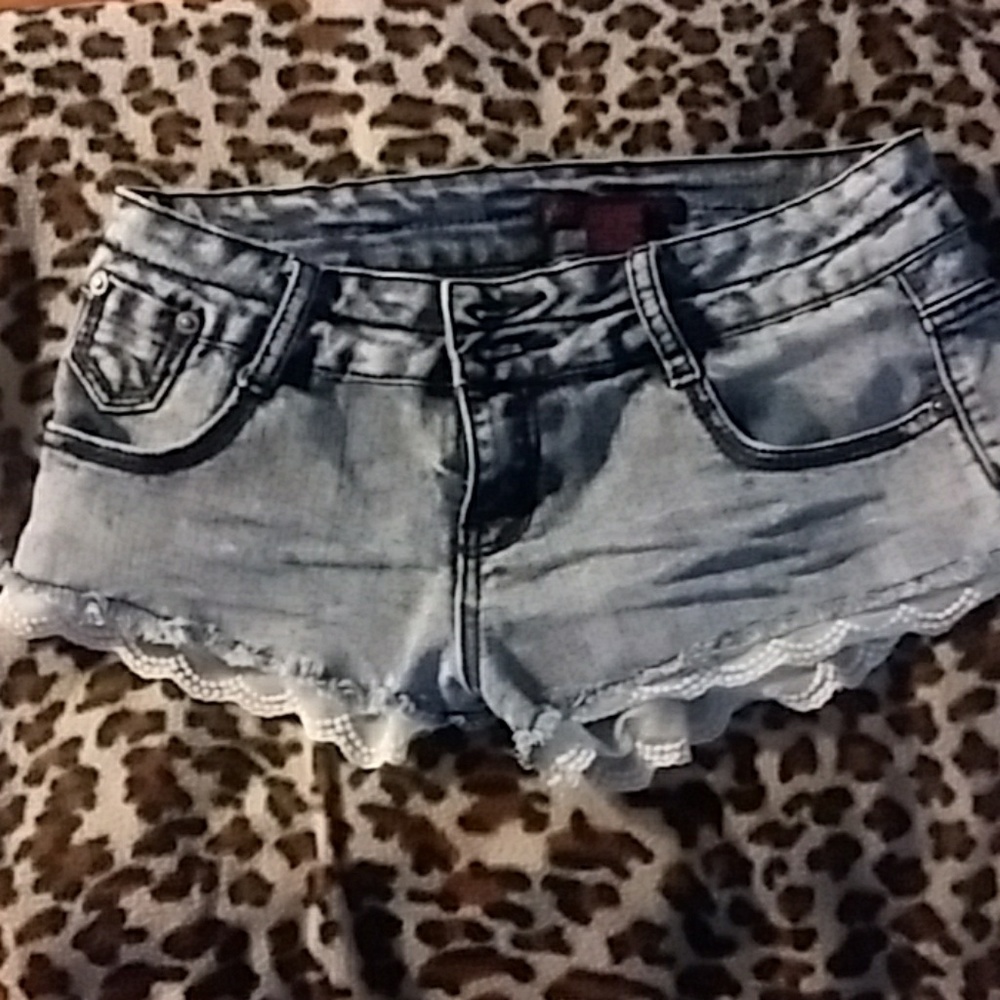 Blue jean shorts with lace